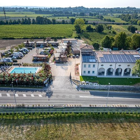 I Campi Wine Relais Hotel Ronchi  Ngoại thất bức ảnh