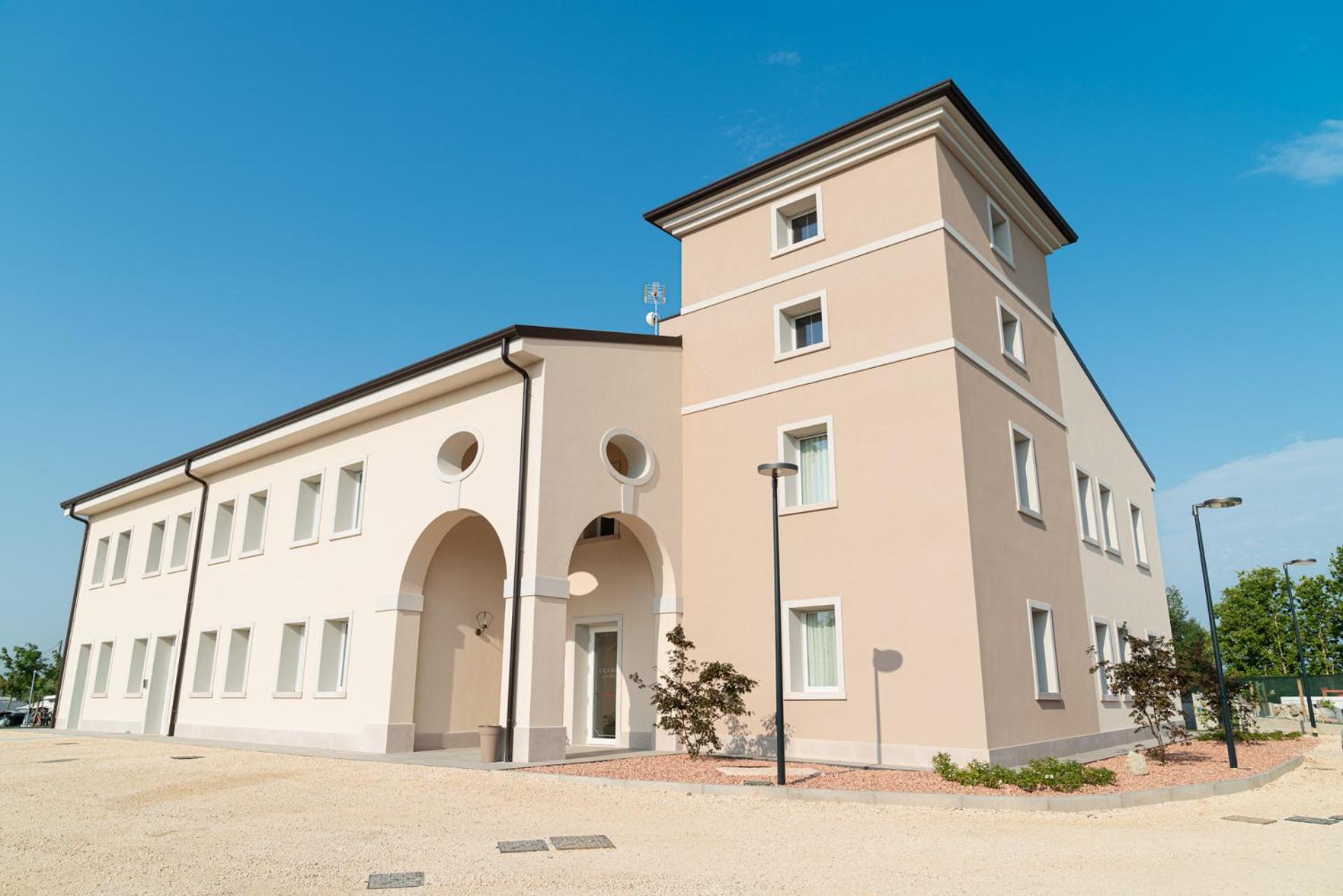 I Campi Wine Relais Hotel Ronchi  Ngoại thất bức ảnh
